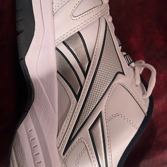 Reebok MemoryTech DMC Ride Sneakers - Picture 11 of 12